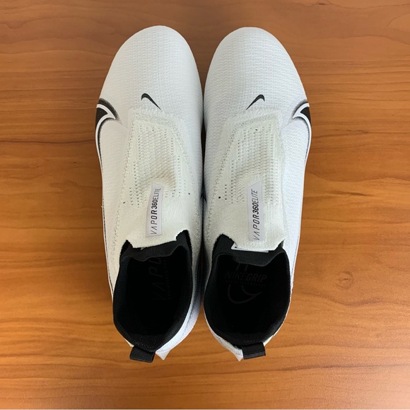 Nike Vapor Edge Elite 360 Flyknit Football Cleats (WIDE SIZING) - Picture 5 of 13